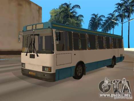 LAZ 52527 para GTA San Andreas