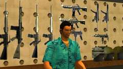 Tommy Vercetti en AMMU-NATION para GTA San Andreas