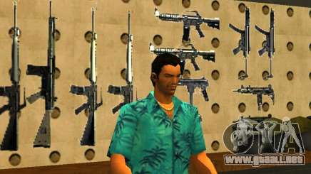 Tommy Vercetti en AMMU-NATION para GTA San Andreas