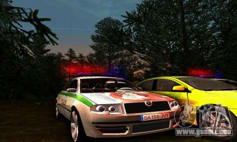 Skoda Superb POLICIE para GTA San Andreas