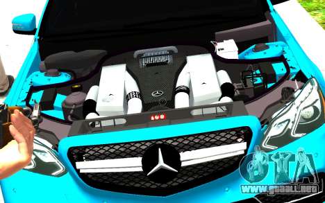 Mercedes-Benz E63 W212 AMG para GTA 4