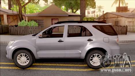 Toyota Fortuner para GTA San Andreas