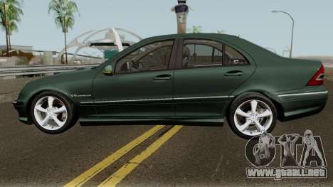 Mercedes-Benz C-Klasse W203 C32 (US-Spec) para GTA San Andreas