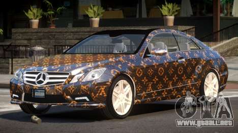 Mercedes Benz E500 LT PJ2 para GTA 4
