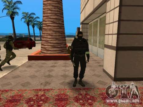 Un oficial de policía antidisturbios con una más para GTA San Andreas