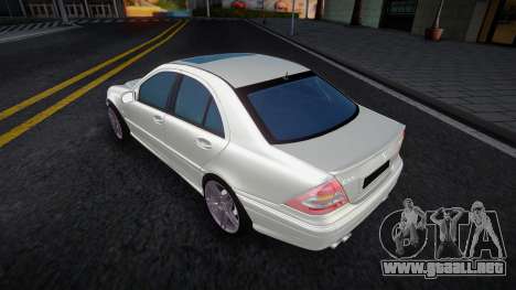 Mercedes-Benz C55 AMG (Deluxe) para GTA San Andreas