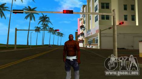 Carl con el torso desnudo y tatuajes para GTA Vice City