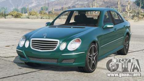 Mercedes-Benz E 320 Mosque